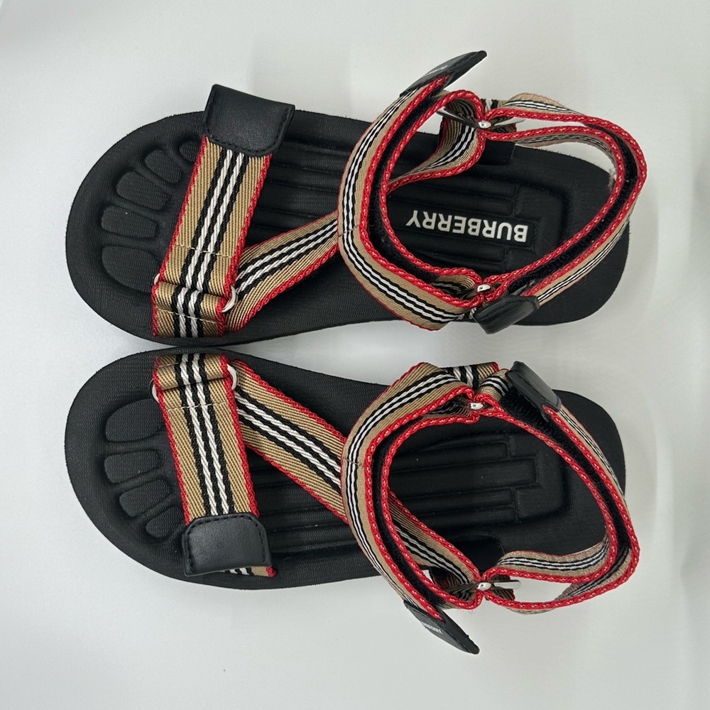 Burberry kids sandals